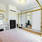 Essence In Prime Апартаменти *